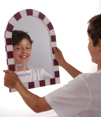 PERFECT PUNIM MIRROR