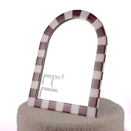 PERFECT PUNIM MIRROR